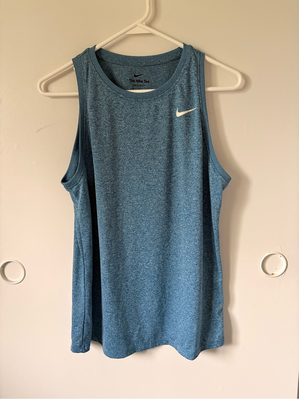 Bundle of 2 Women’s Nike dri fit tank tops